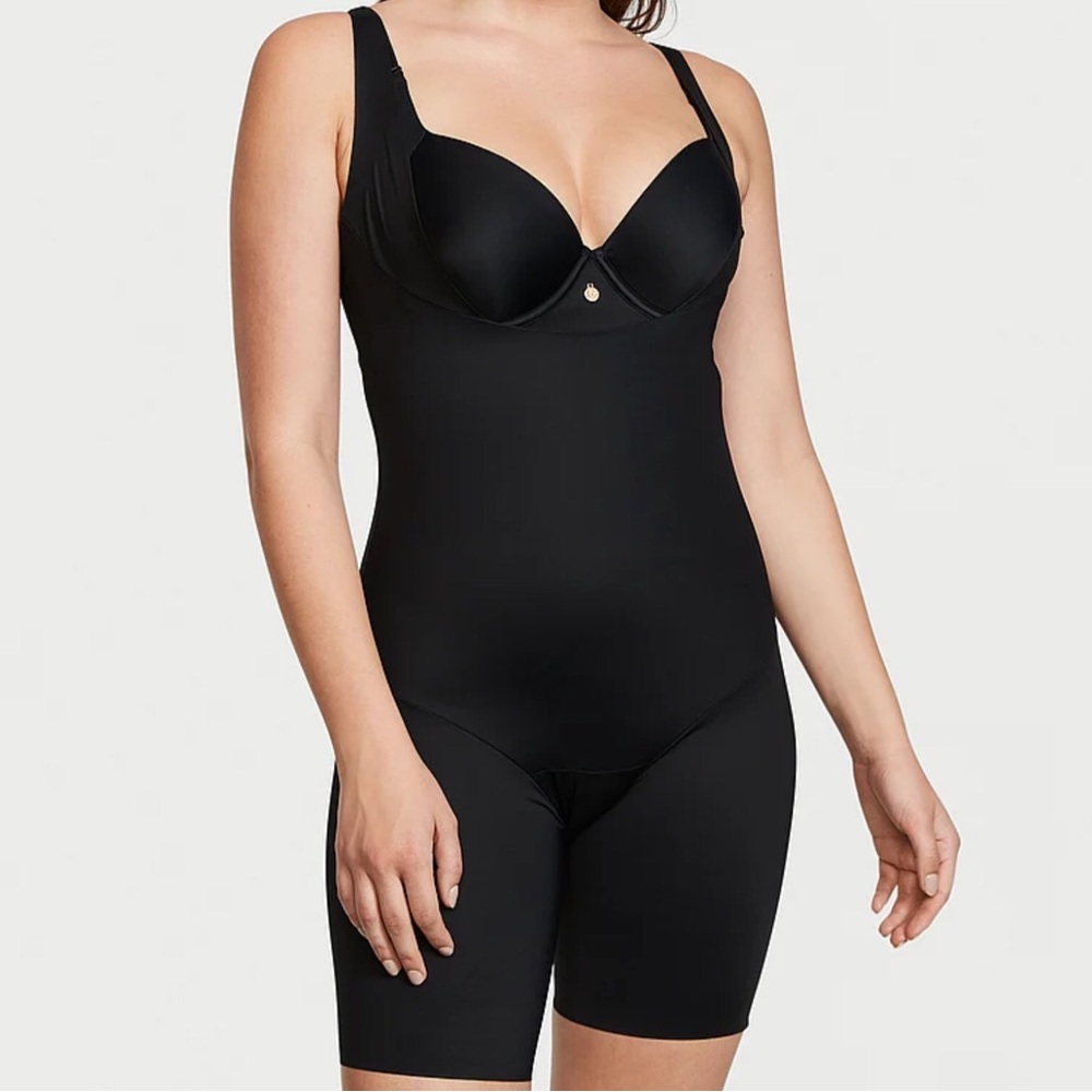 NWT Leonisa Shapewear XXL Undetectable Step-in Mid-Thigh Body Shaper